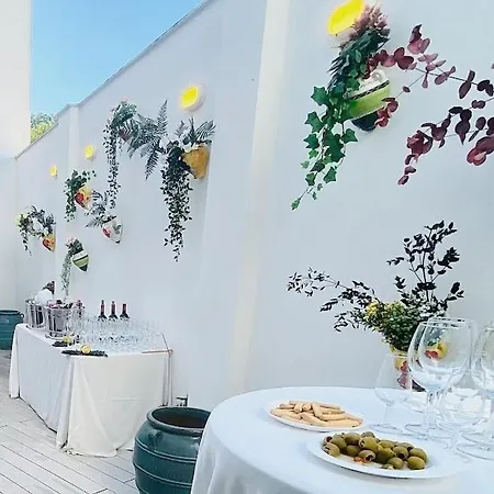 Casa Xanadu - In With Panoramic Views *